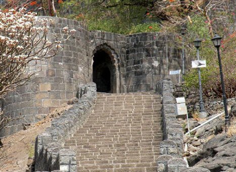 Shivneri Fort